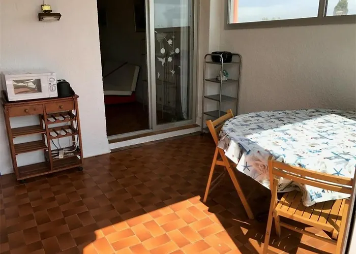 Апартаменты Bord De Pour 3 Pers Avec Parking - Fr-1-81-127 Лёкат